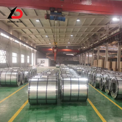 SGCC SPCC CRC G550 Z275 Z100 Z80 Rodas de aço galvanizado laminado a frio 1000 1200 1250 mm Dx51d Dx52D Dx53D Rolo de aço revestido com zinco Galvanizado Gi