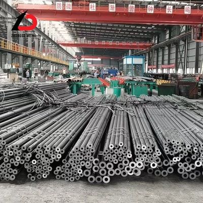 Ss400 S235jr Ss330 St37 St52 22*2,5mm 25*2mm 20*2,5mm 30*3mm Redondo Preto Pintado Tubos de Aço de Baixo Carbono Tubos sem costura laminados a quente