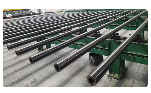 Boa qualidade ASTM A106 / API 5L Sch 40 Sch 80 Sch120 Tubo sem costura de aço pintado de preto 2